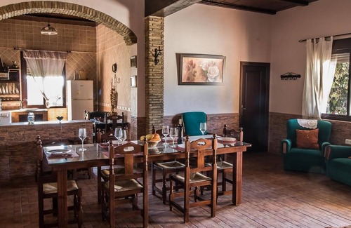 La Lantejuela Maison | Maison de vacances rurale 'Villa Lucrecia' avec piscine et Wi-Fi