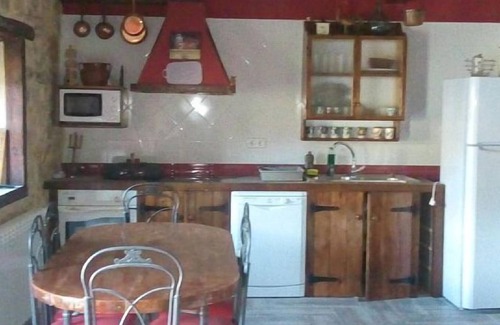 Alar del Rey Cottage | Gîte rural (location complète) El Cinto pour 10 personnes