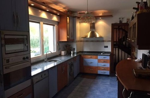 Traslavina Cottage | Gîte rural (location complète) Chalet à Arcentales pour 12 personnes