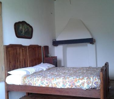 San Colombano Certenoli Maison | Rural House Rondini
