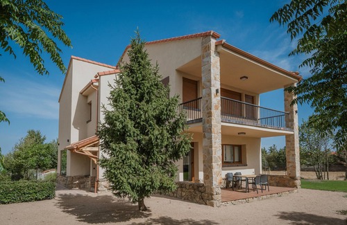 Torrecaballeros Maison | Maison Rurale 'Rural Torrecaballeros' avec Vue sur la Montagne, Piscine Privée et Wi-Fi