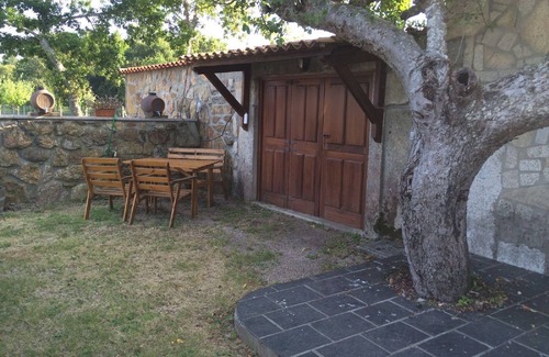 Tomino Cottage | Casa rural con gran finca cerrada y asador exterior