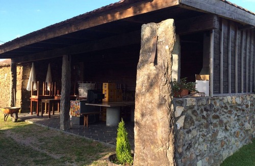 Tomino Cottage | Casa rural con gran finca cerrada y asador exterior