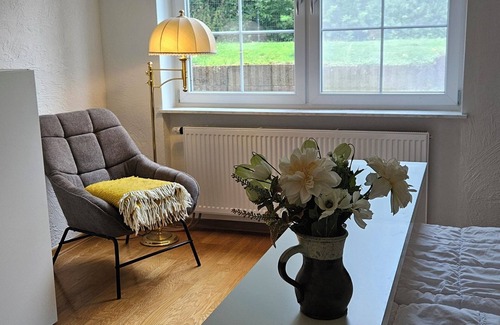 Obermendig Appartement | Rural living by a stream