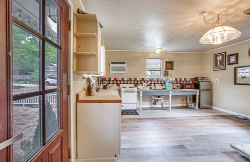 Fluker Maison | Rural Louisiana Vacation Rental w/ Fire Pit!