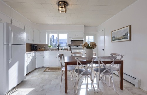 Spring Glen Maison | Rural, peaceful, sleeps 6, mountain views