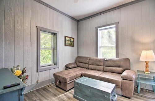 Pine River Maison | Rural Pine River Cabin Snowmobile and Snowshoe