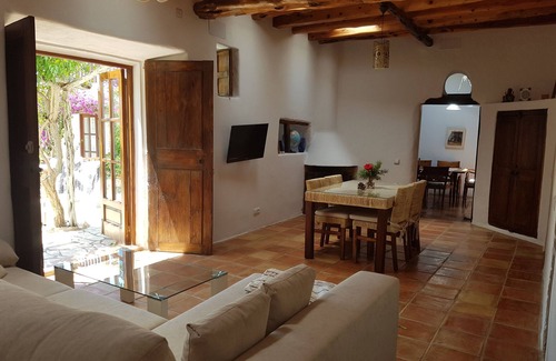 Sant Antoni de Portmany Lit Et Petit-Déjeuner | propriété rural Idéal pour les couples qui aiment la nature environnante et la tranquillité.