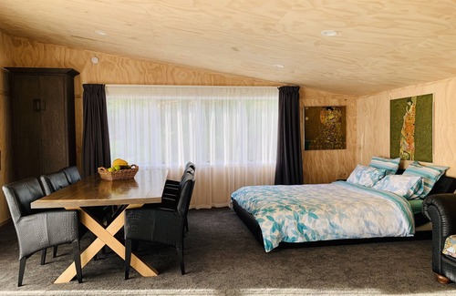 Waitao Maison | Rural property with views of Rangataua Bay