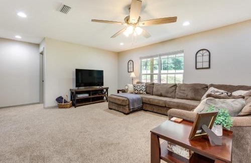 Walker Springs Maison | Rural Retreat with Covered Porch Near Jackson