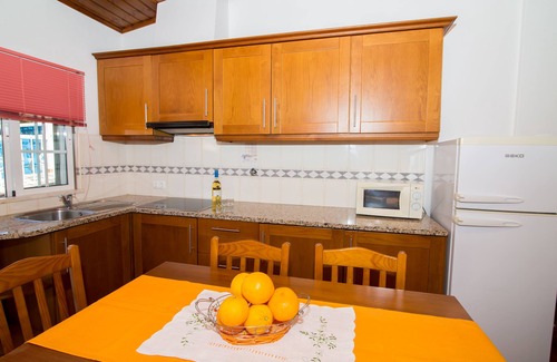 Monte Raposo Cottage | Villa rurale avec piscine à 10 minutes de la plage