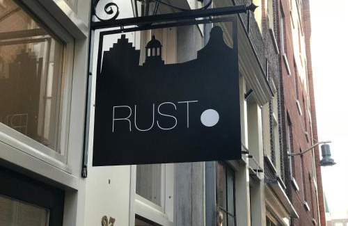 Old Town Lit Et Petit-Déjeuner | Rust B&B