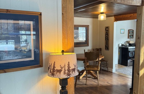 Evergreen Maison | Rustic and charming 2 bedroom retreat with a beautiful deck