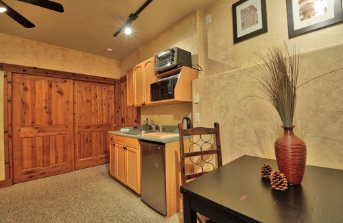 Park City Cabine | Disponible pour SUNDANCE Studio Master Suite dans Lofty Mountain Cabin