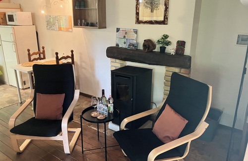 Borgo Val di Taro Appartement | Rustic Borgo val di Taro Studio w/ Private Terrace