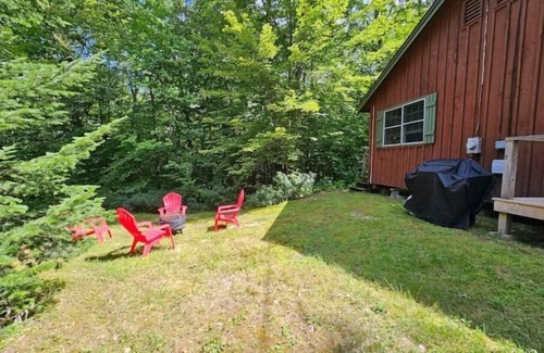 Wolfeboro Cabine | Rustic Cabin in the Woods YellowBirch 1