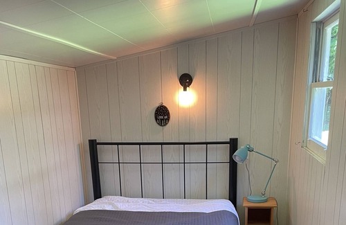 Wiarton Cabine | Rustic cabin with Georgian Bay Views