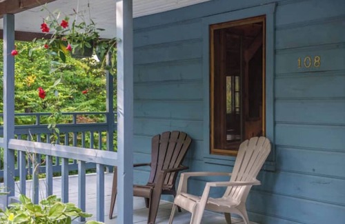 Saint-Faustin-Lac-Carre Cabine | Rustic chalet in Mont-Blanc, lakeside, 4 bedrooms