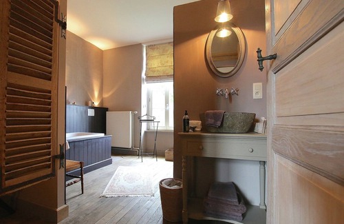Latour Maison | Superbe maison de vacances avec jacuzzi à Virton