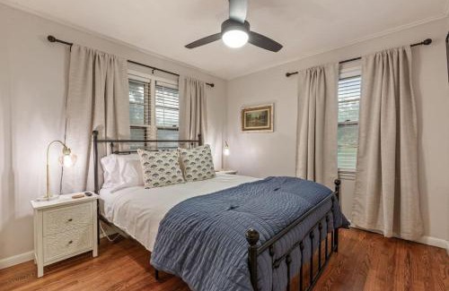 Owasso Maison | Rustic Charm Owasso Retreat