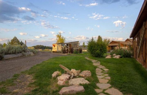 Panguitch Cabine | Rustic Chic Barn Cabin Retreat in the Heart of Nature, Rustic Chic Barn Cabin Retreat