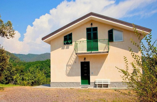 Sesta Godano Villa | Grand gîte avec jardin à Sesta Godano
