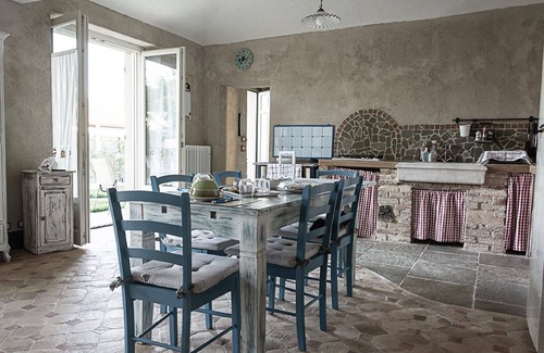 Camerano Maison | Cottage rustique avec jacuzzi et piscine, dans le vert Monferrato d'Asti