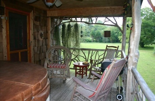 Wildwood Cabine | Cabine rustique confortable avec bain à remous!