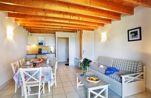 Plougonvelin Copropriété | Rustic + Cozy Apartment | Direct Beach Access!