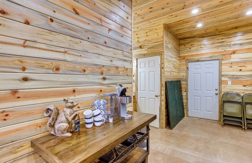 Dolores Maison | Rustic Dolores Home w/ River Access: Hunt & Fish!