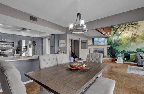 Umatilla Maison | Rustic Enchanted Forest- A Nature Lover’s Retreat with lake, pool, and hot tub