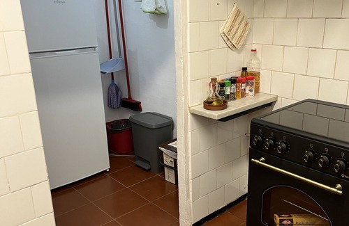 Monistrol de Montserrat Appartement | Rustic, spacious apartment next to the Montserrat mountain