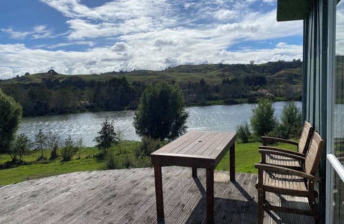 Pukekawa Cabine | Rustic Farm Cabin with 5 Star River Views