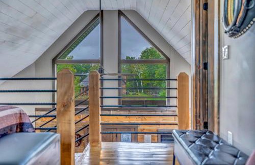 De Soto Maison | Rustic Hideaway sleeps 4 Hot tub