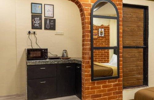 Pali Hill Appartement | Rustic House near the sea