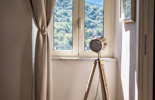 San Gregorio da Sassola Appartement | "Rustic Rome Retreat: Countryside Charm & Weekend Getaway"