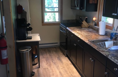 Town of Ledyard Cottage | Chalet rustique au bord du lac