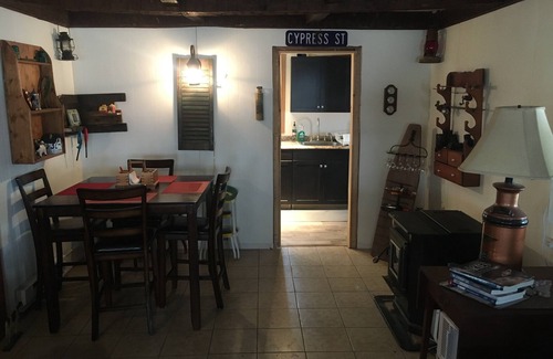 Town of Ledyard Cottage | Chalet rustique au bord du lac