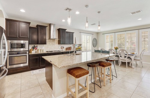 Ocotillo Maison | Rustic, lakefront Farmhouse w/ Pool, 5BR, Pets & Events allowed