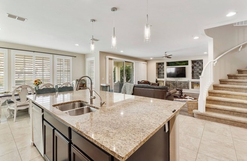 Ocotillo Maison | Rustic, lakefront Farmhouse w/ Pool, 5BR, Pets & Events allowed