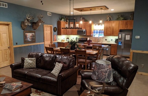 Lake City Maison | Rustic Lodge à 10 minutes de la ville