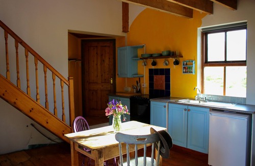 Ventry Maison | Rustic loft apartment right at the begining of the Slea Head drive