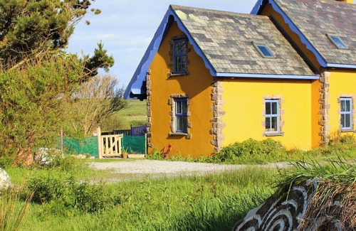 Ventry Maison | Rustic loft apartment right at the begining of the Slea Head drive