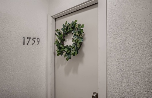 Overland Appartement | Rustic Luxe Studio - Cozy Studio/ minutes to Downtown