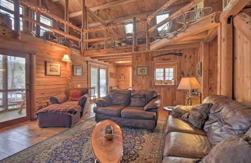 Eidelweiss Village Maison | Rustic Madison Treehouse Cabin with Game Room!