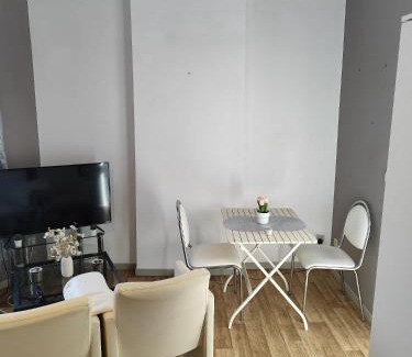 Liege Appartement | Rustic Minimalist Escape Liège City
