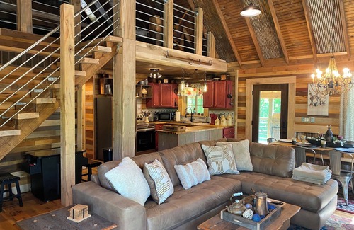 McArthur Cabine | Rustic Modern Cabin on Highland Cow Farm: Hiking Trails, Hot Tub and Fire pit
