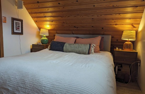 Vashon Island Autre | Rustic Modern Farmhouse on Vashon Island with Hot Tub & IR Sauna, Firepit