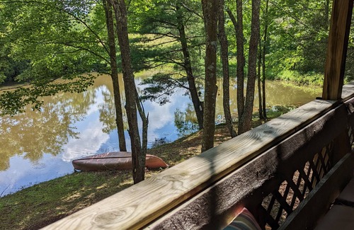 Odd Maison | Rustic Mountain Getaway w pond near outlaw HMT ATV trails