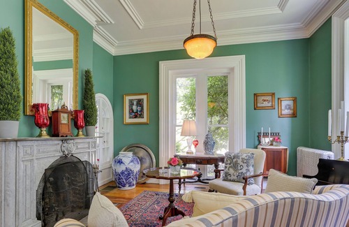 Oxford Maison | Rustic Oxford Getaway: Patio, Fireplace & More!